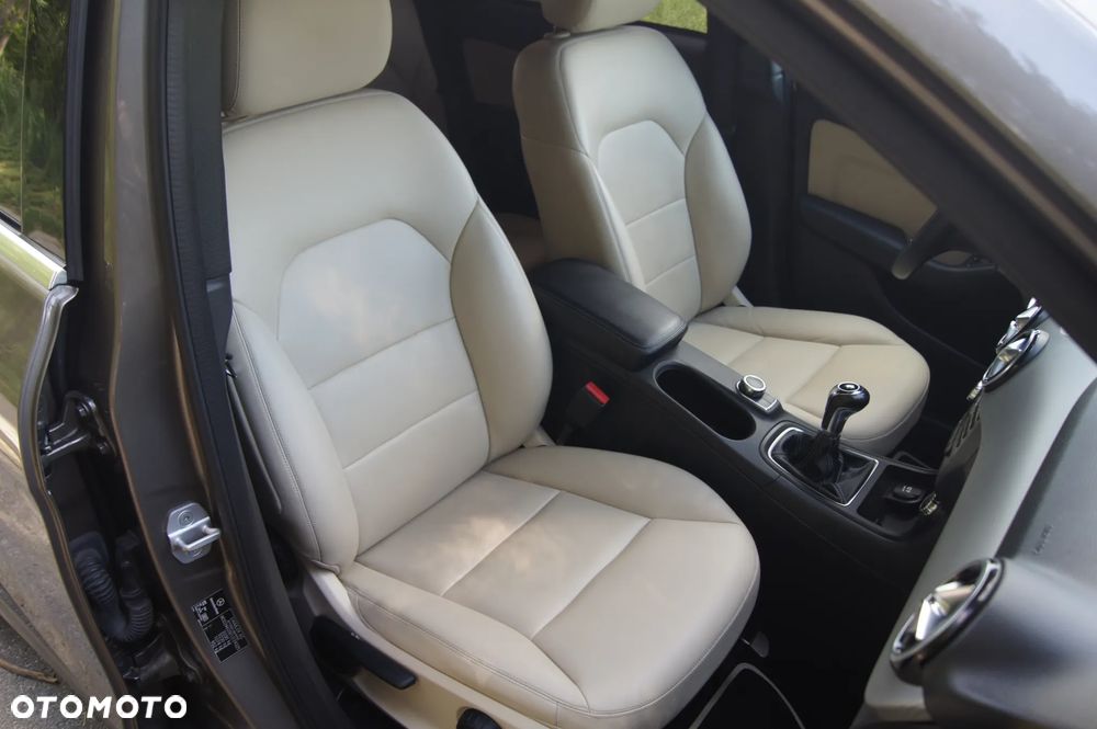 Mercedes-Benz Klasa B 180 CDI (BlueEFFICIENCY) - 21