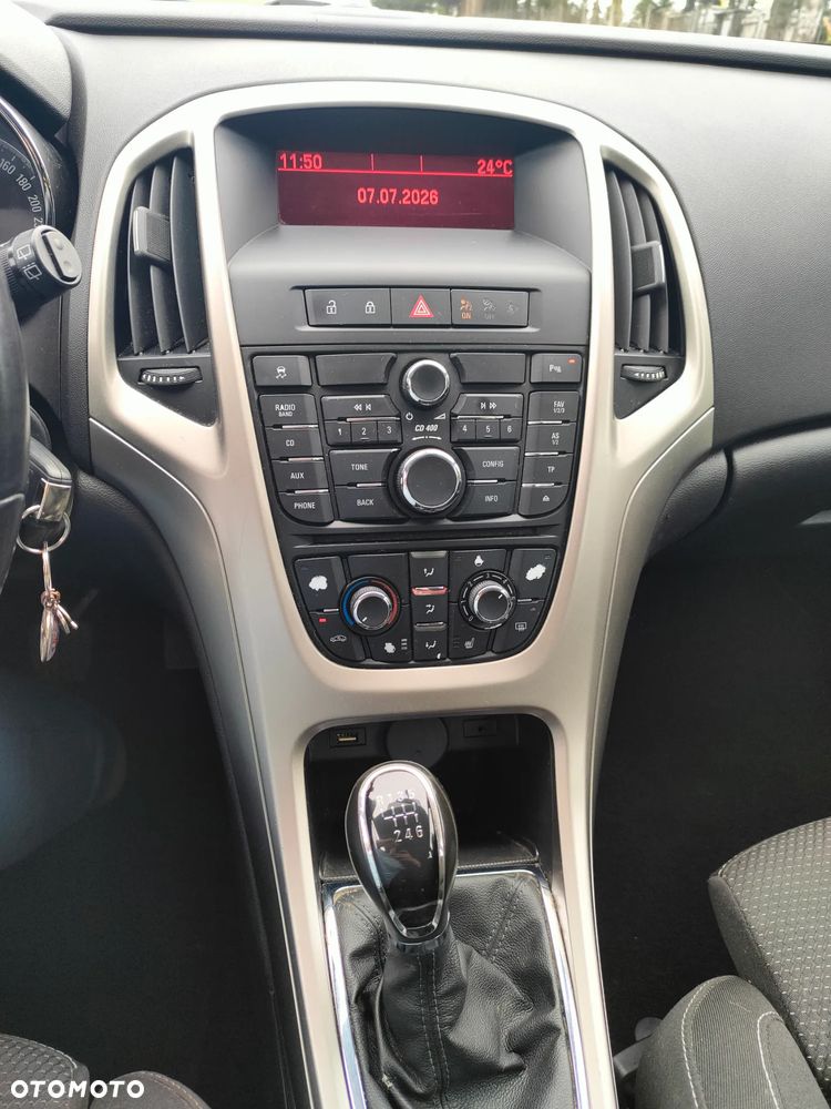Opel Astra 1.4 Turbo - 10