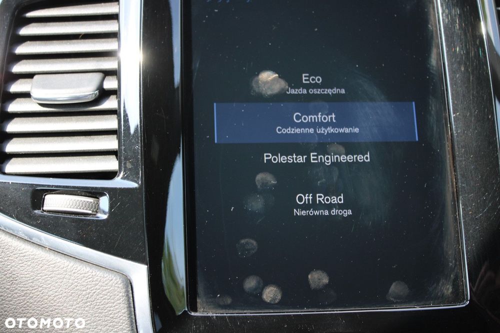 Volvo XC 90 - 17