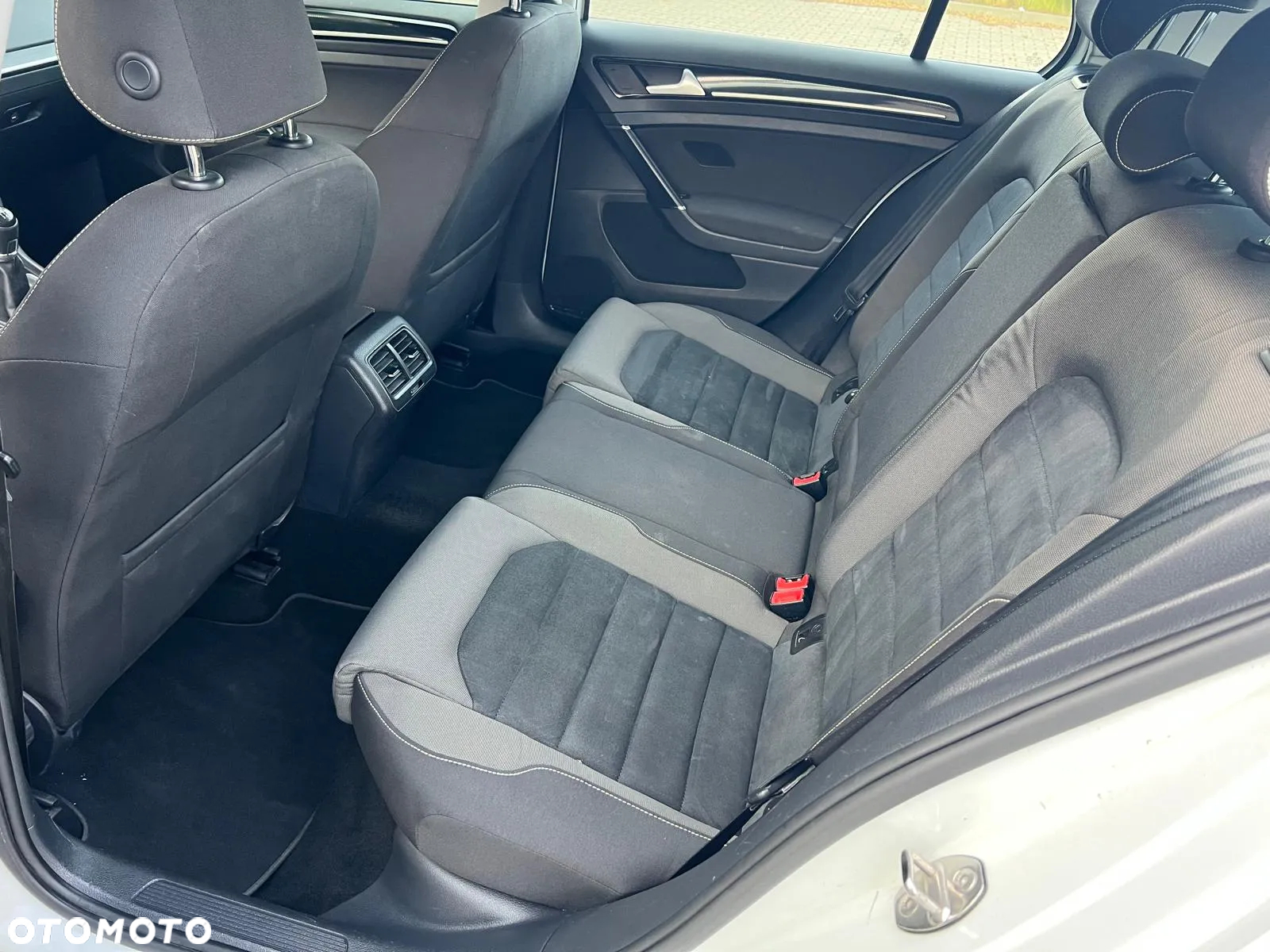 Volkswagen Golf 2.0 BlueTDI 4Motion Comfortline - 14