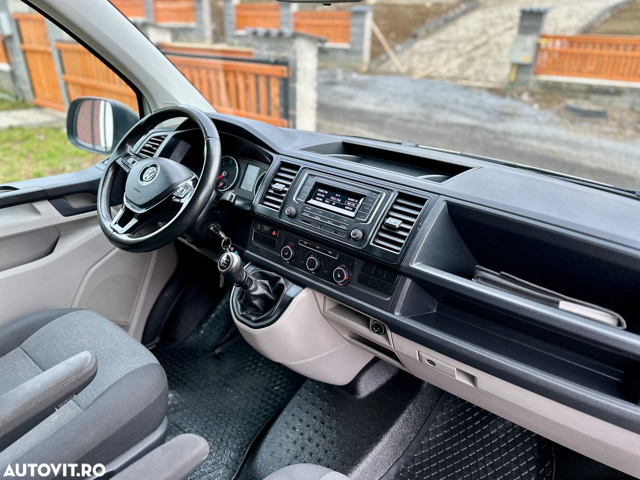 Volkswagen Transporter Kombi T6 2.0 TDI 110 kW LR - 5