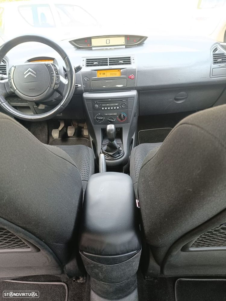 Citroën C4 1.6 HDi Exclusive - 11