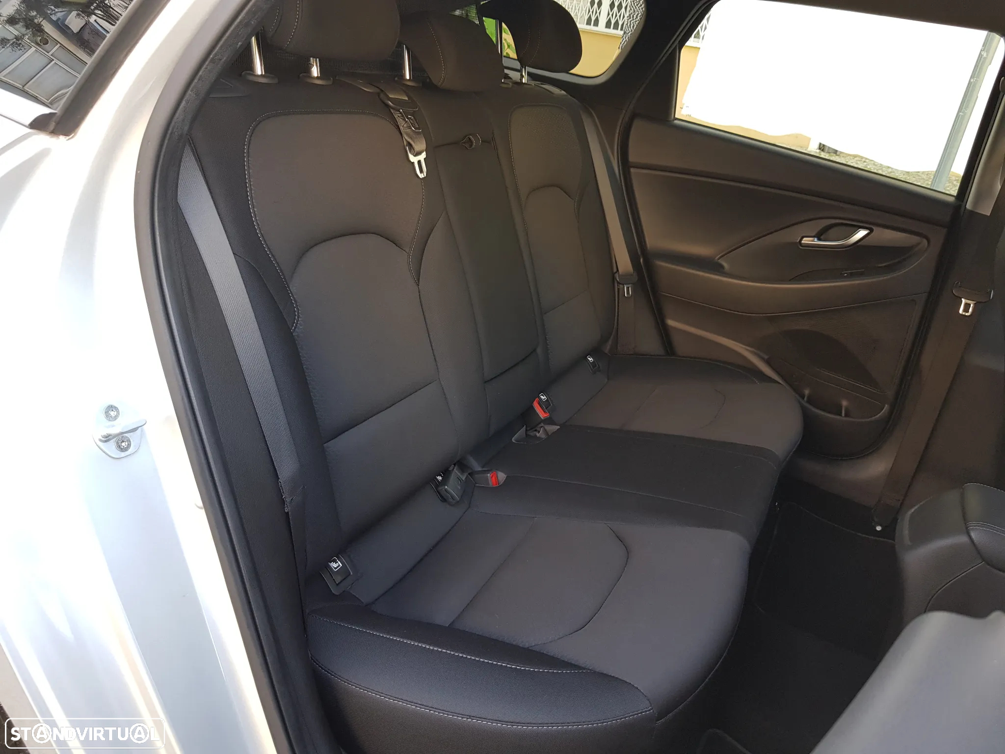 Hyundai i30 SW 1.6 CRDi Style Plus - 41