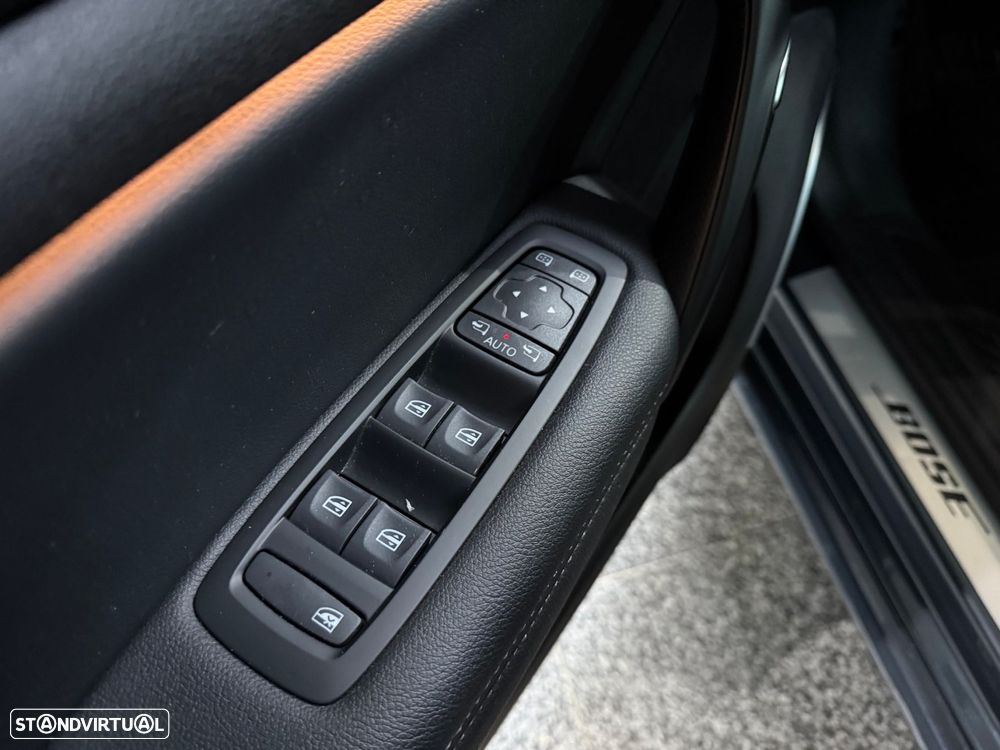 Renault Mégane ENERGY TCe 130 BOSE EDITION - 26