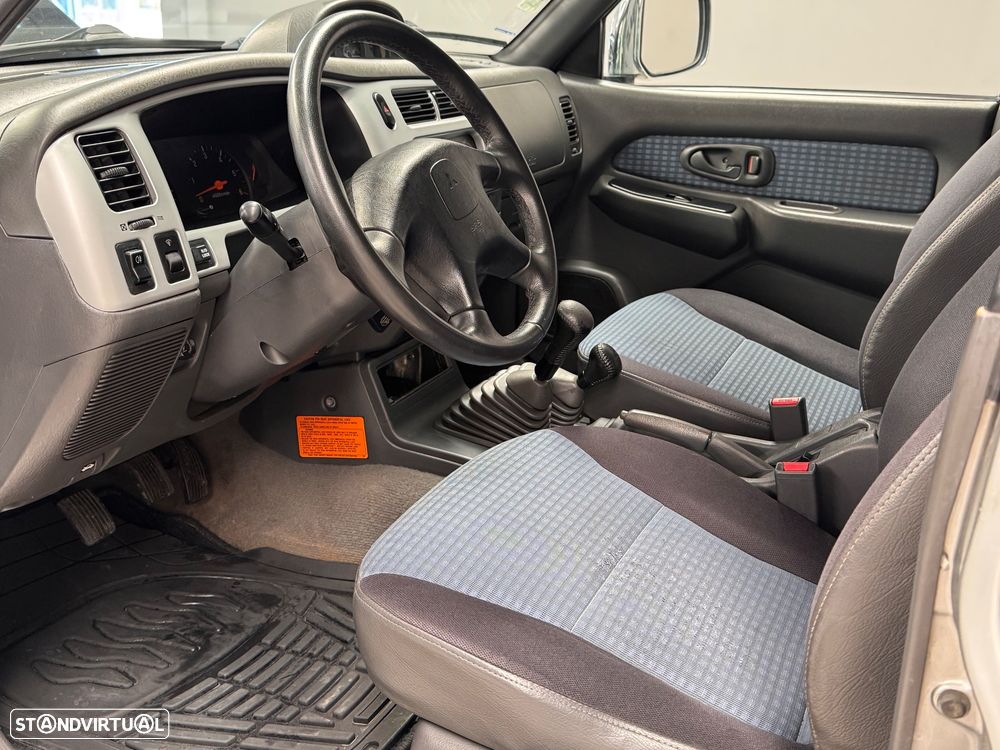 Mitsubishi L200 2.5 TD - 11