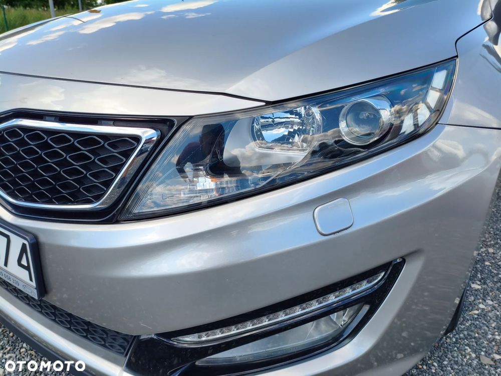 Kia Optima - 16