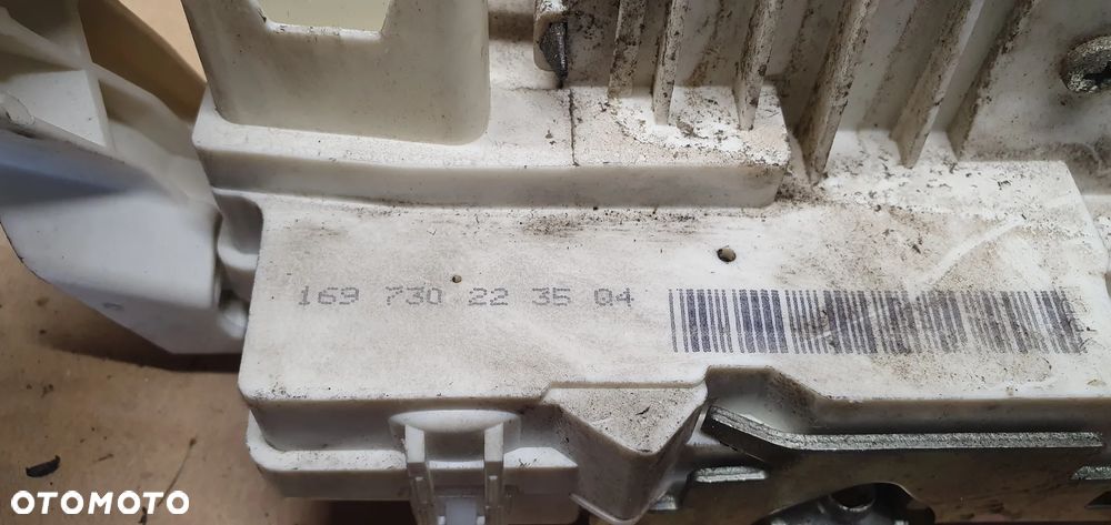 Zamek drzwi prawy tył tylny prawy Mercedes W169 1697302235 A1699992899 - 5