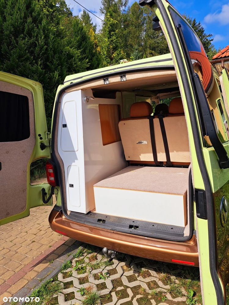 Volkswagen Caravelle - 5