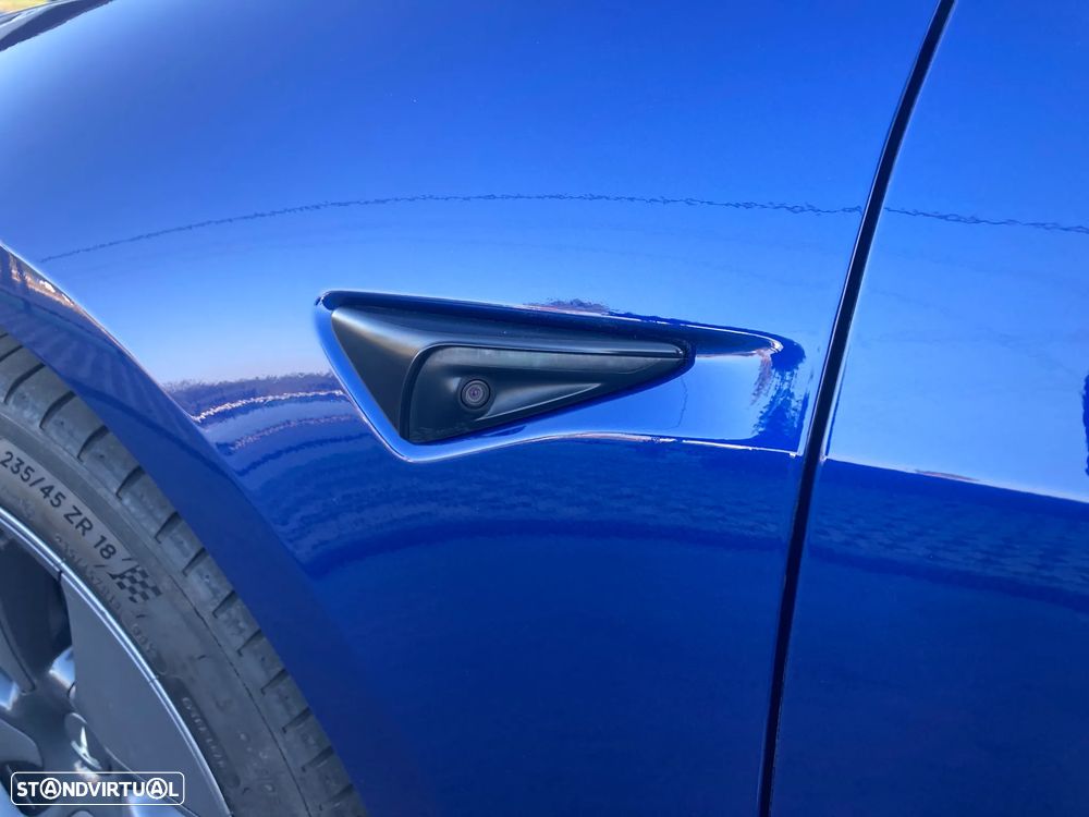 Tesla Model 3 RWD - 11