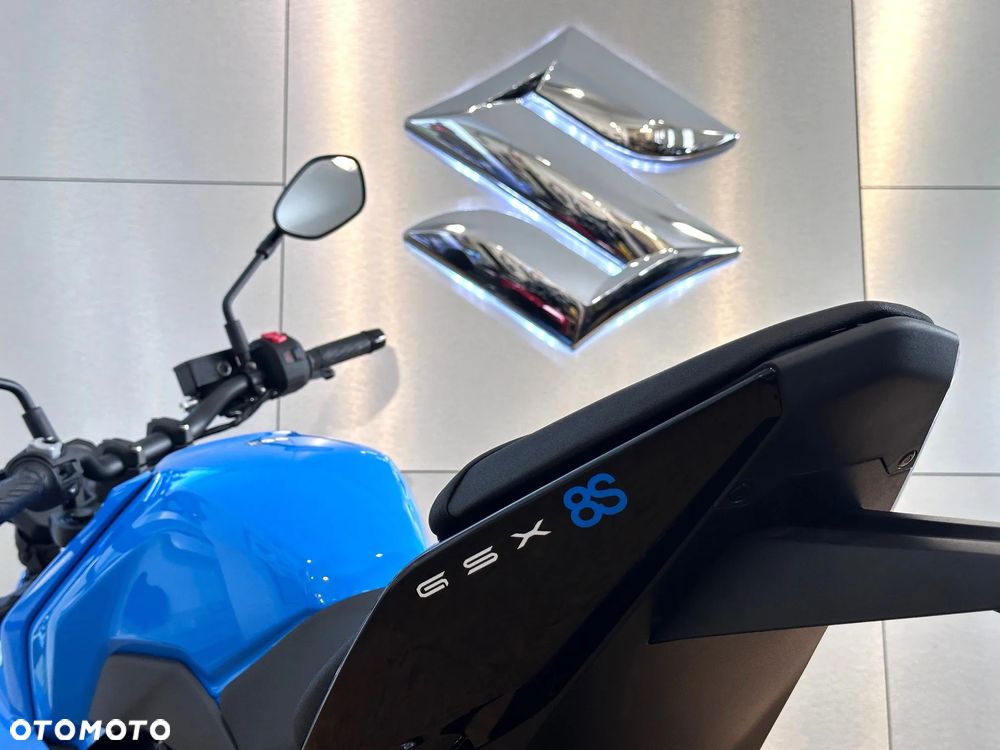 Suzuki GSX - 7