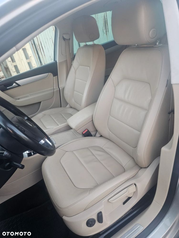 Volkswagen Passat Variant 2.0 TDI 4Mot Highline - 28