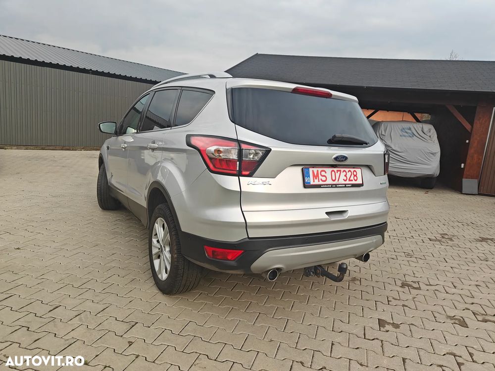 Ford Kuga 1.5 EcoBoost 4WD Titanium - 16