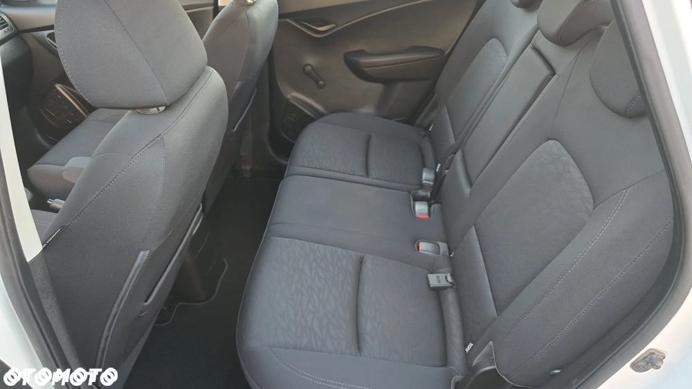 Hyundai ix20 - 25