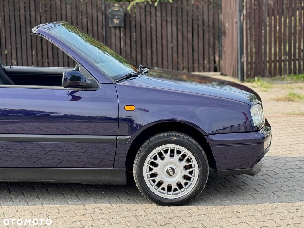 Volkswagen Golf Cabrio 1.8 - 35