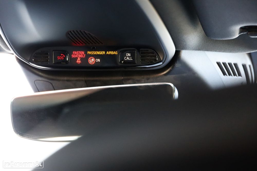 Volvo V60 2.0 D3 R-Design Geartronic - 16