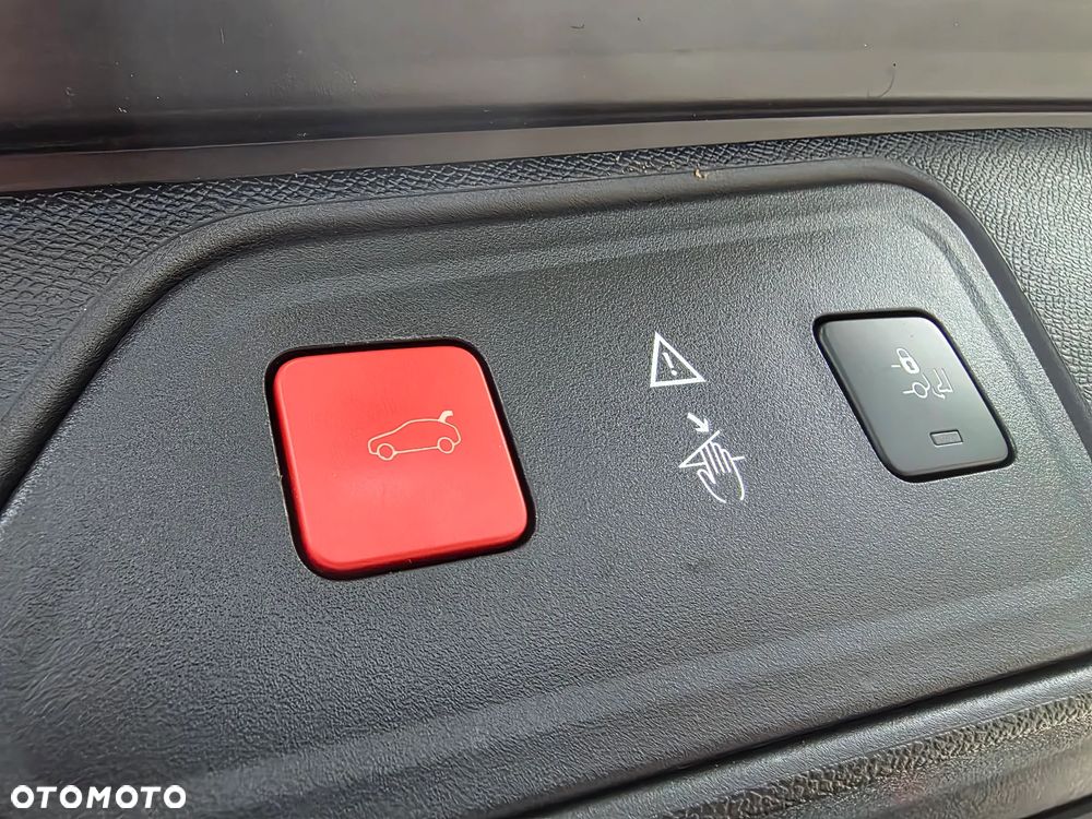 Peugeot 3008 THP 165 EAT6 Stop & Start Allure - 17