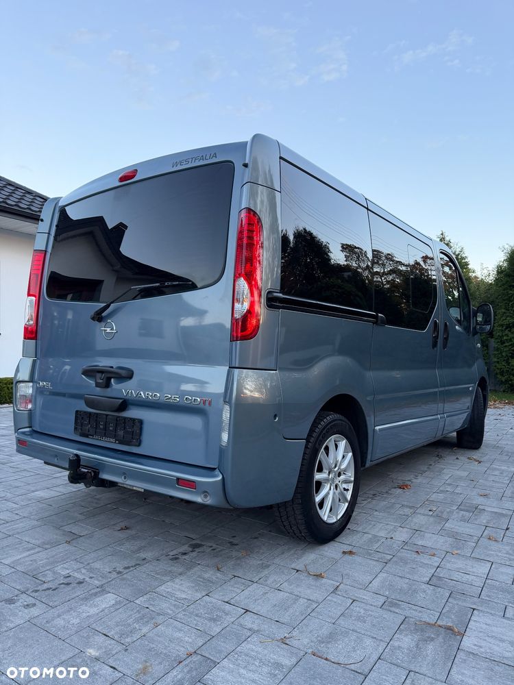 Opel Vivaro - 14
