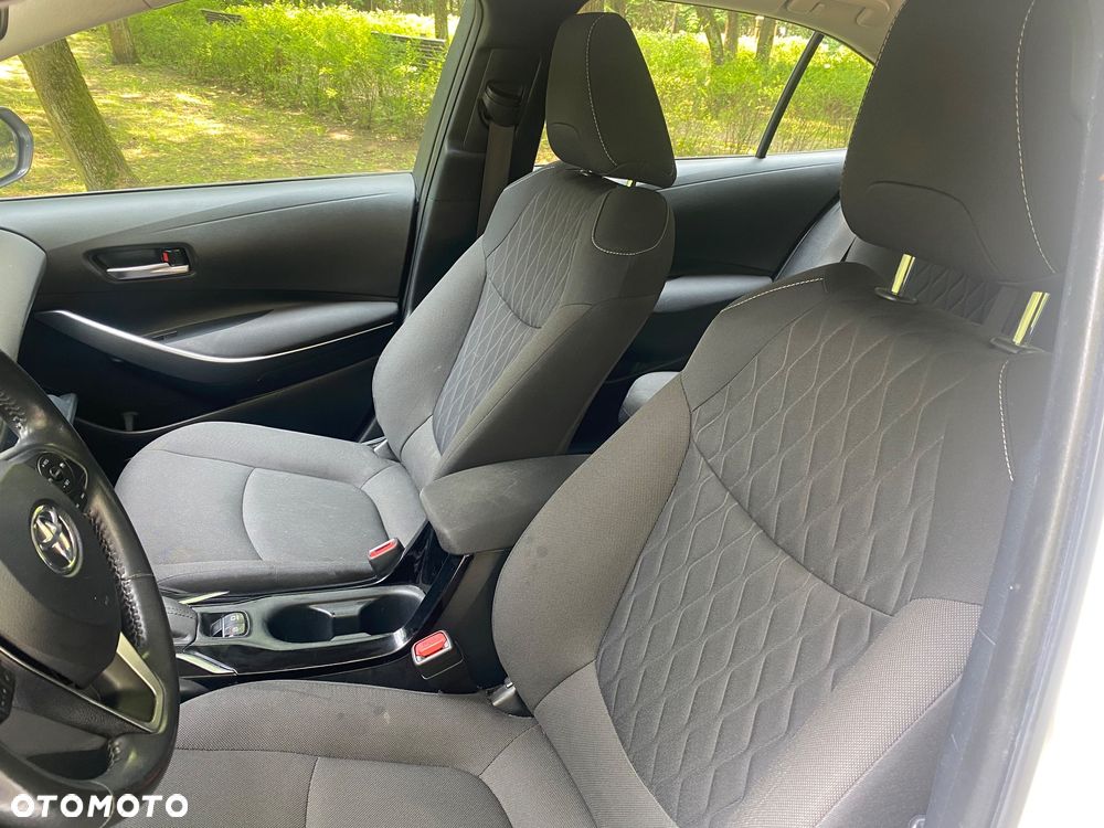 Toyota Corolla 1.8 Hybrid Comfort - 6