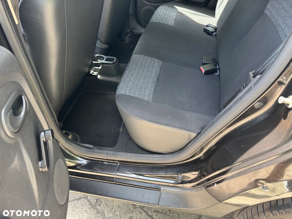 Dacia Duster 1.6 Ambiance - 14