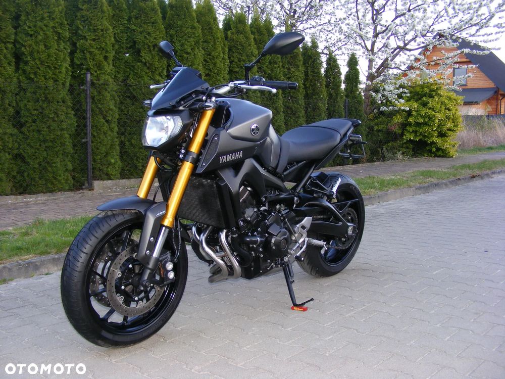 Yamaha MT - 2