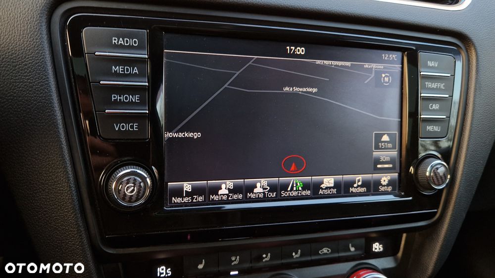 Skoda Octavia 2.0 TDI (Green tec) DSG RS - 32