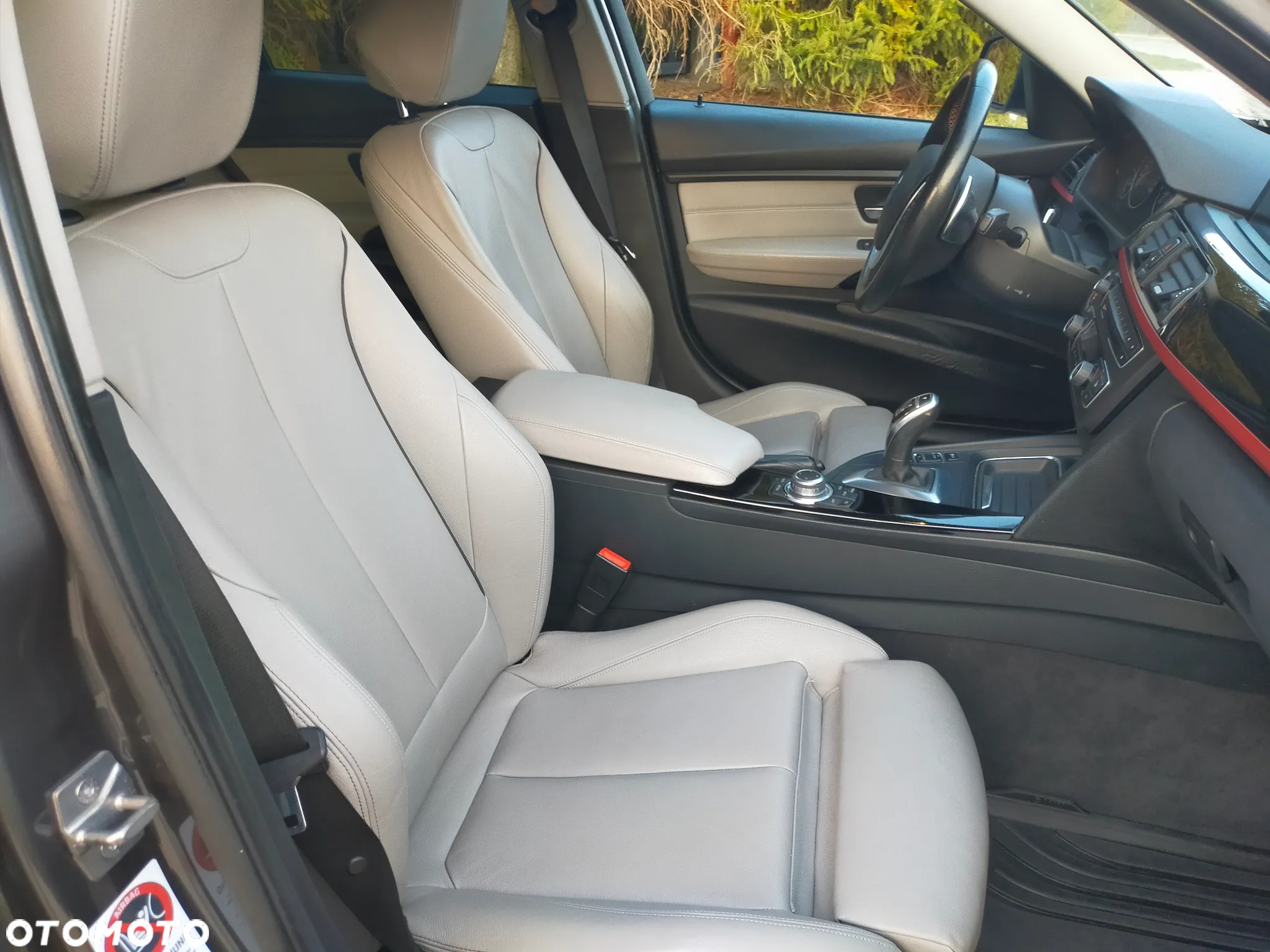 BMW Seria 3 330d Sport Line - 9