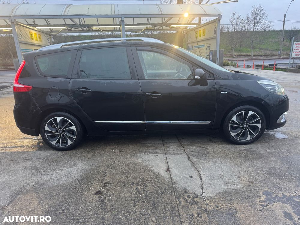 Renault Grand Scenic - 24