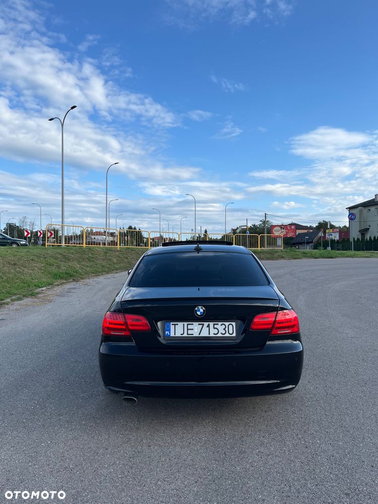 BMW Seria 3 320d - 5