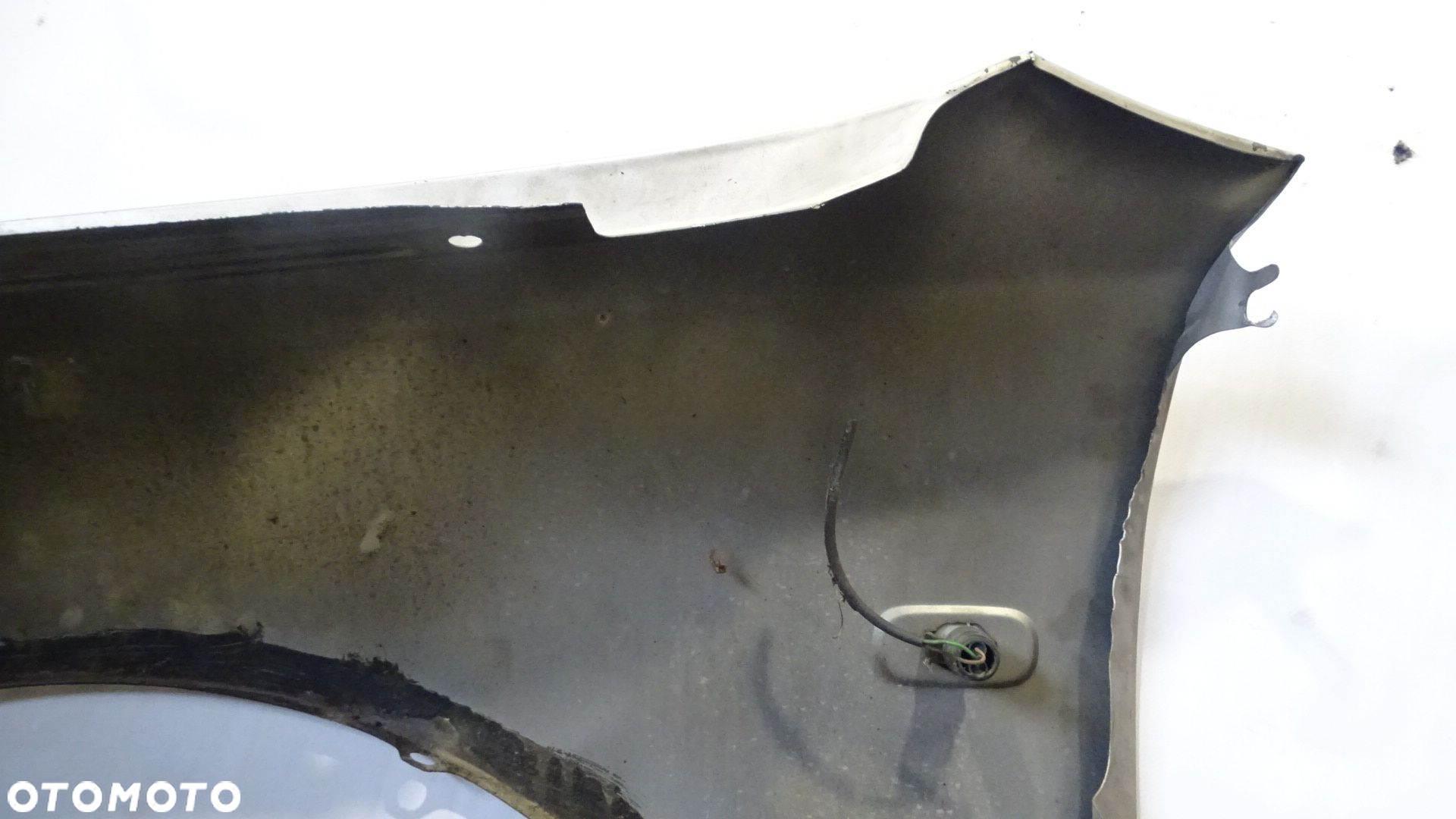 BŁOTNIK PRAWY PRZEDNI AUDI A4 B5 - 12