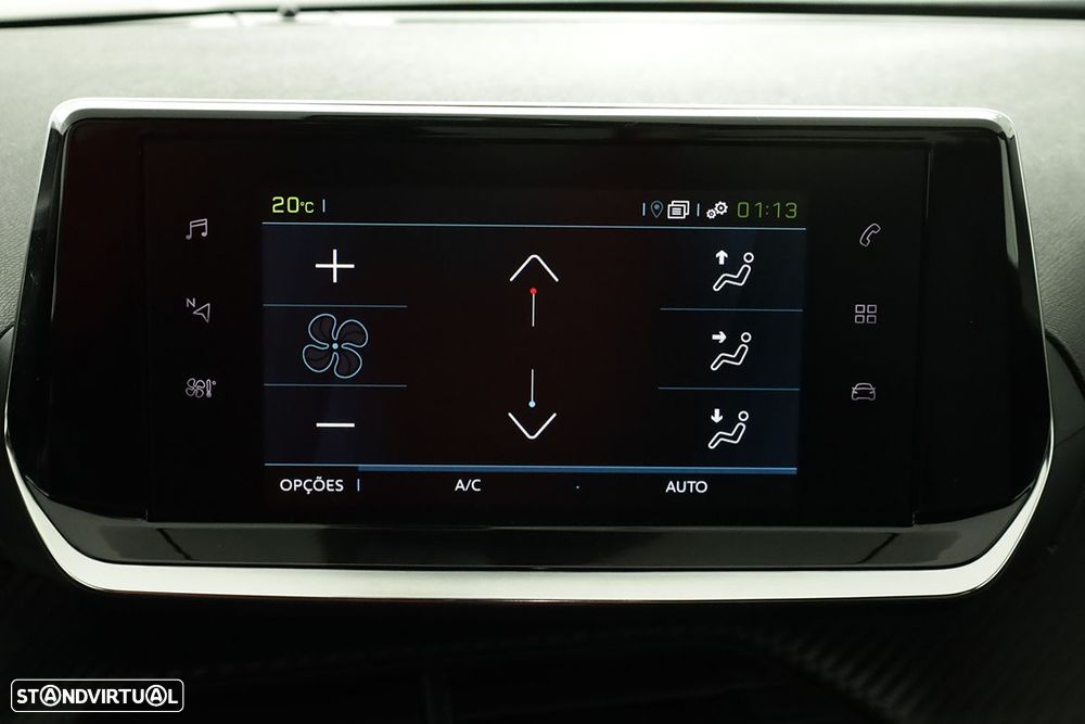 Peugeot e-2008 50 kWh GT - 11