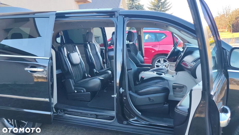 Lancia Voyager 2.8 Multijet 16v Platinum - 32