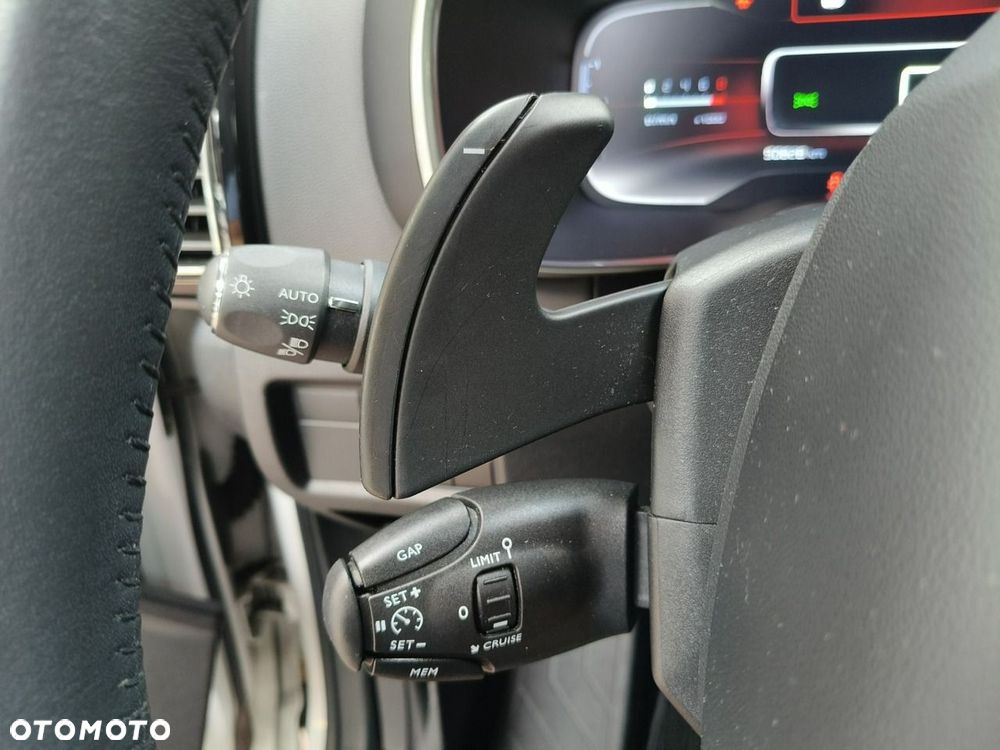 Citroën C5 Aircross Pure Tech 180 S&S EAT8 FEEL - 24
