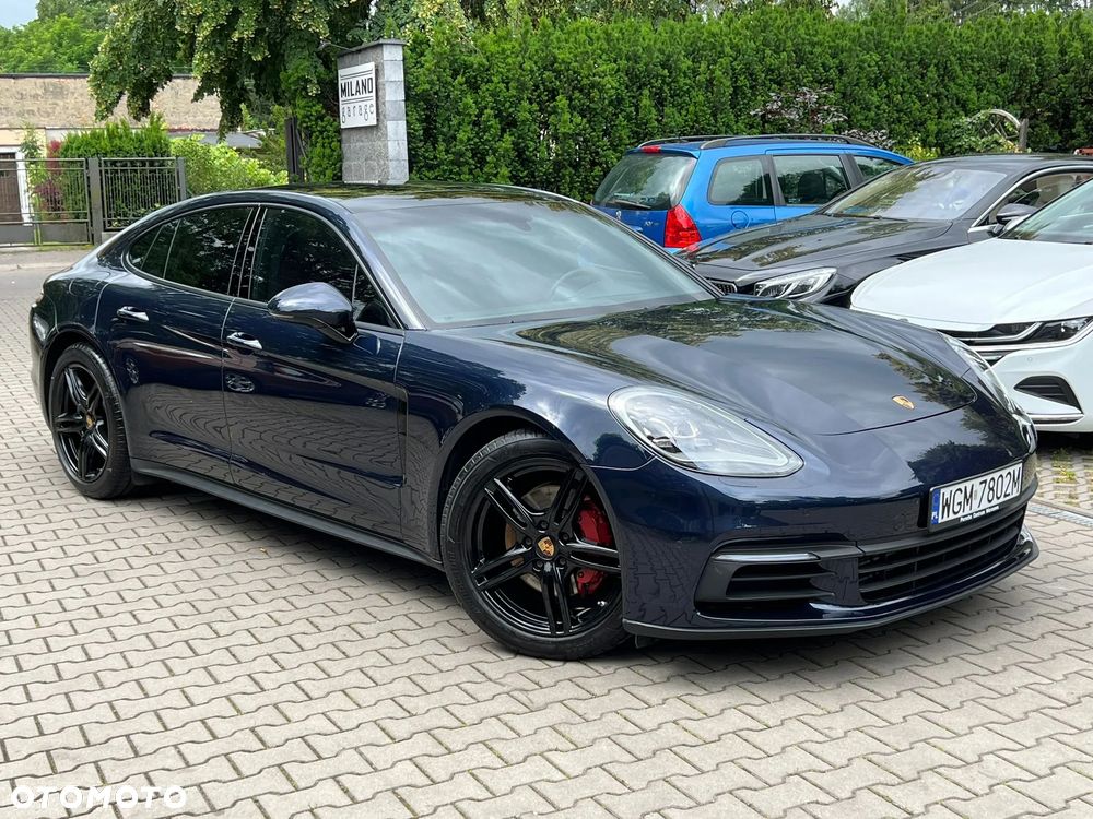 Porsche Panamera 4 - 11