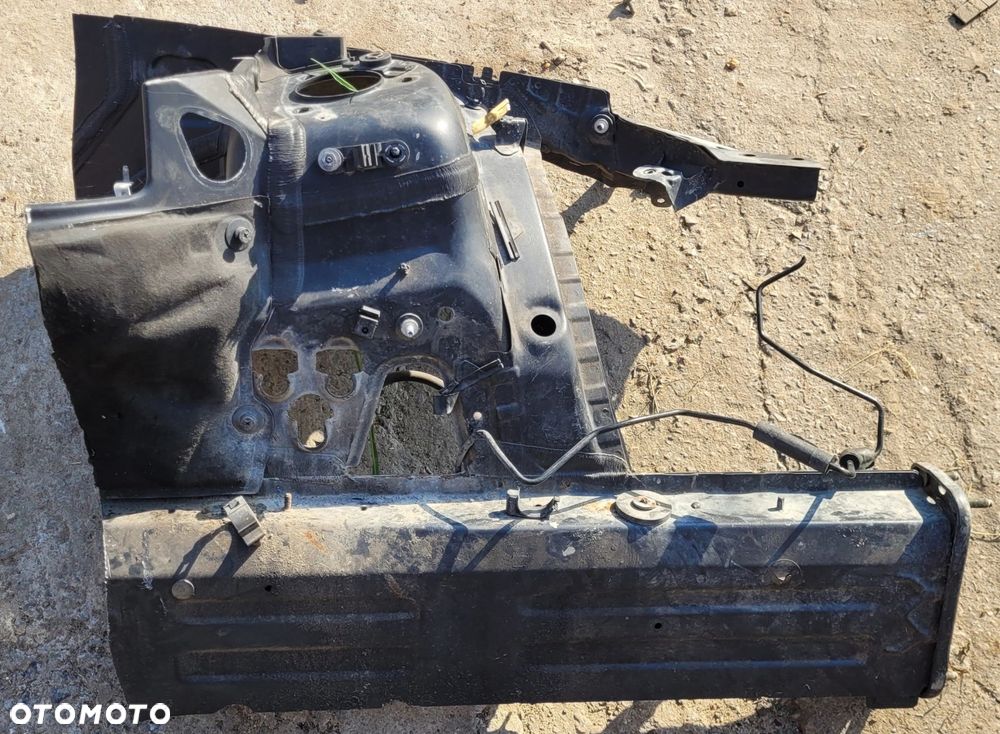 ĆWIARTKA PODŁUŻNICA LEWA PRZÓD PRZEDNIA BMW E90