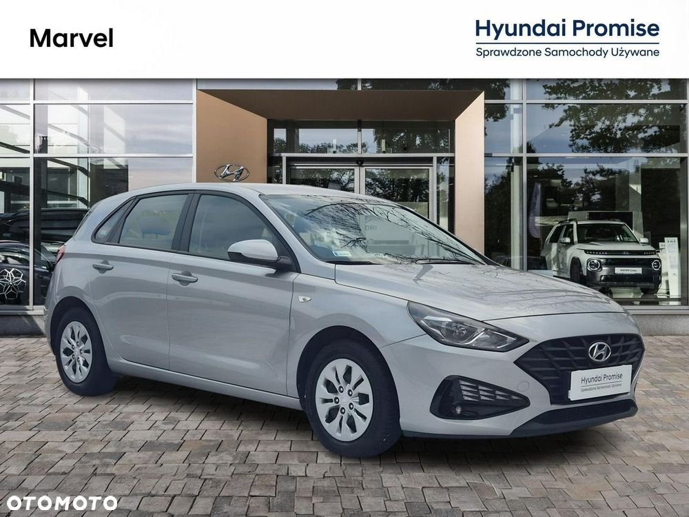 Hyundai i30 1.5 DPI Classic + - 8