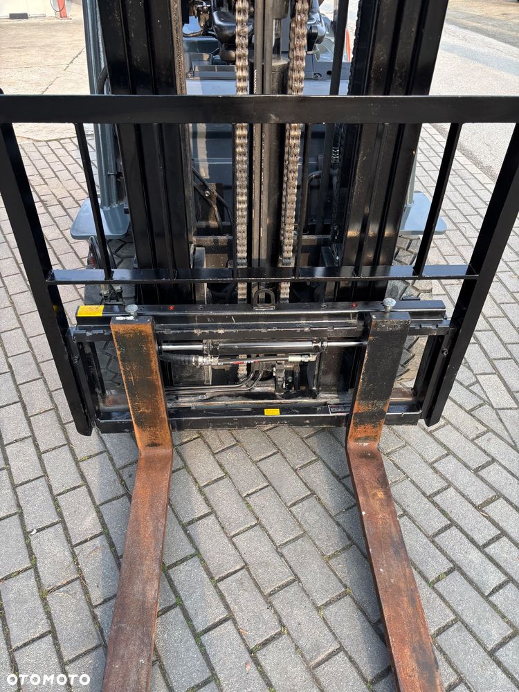 Toyota 8FGF25 GWARANCJA LPG+BENZYNA triplex DOSTAWA 42 400 NETTO - 12