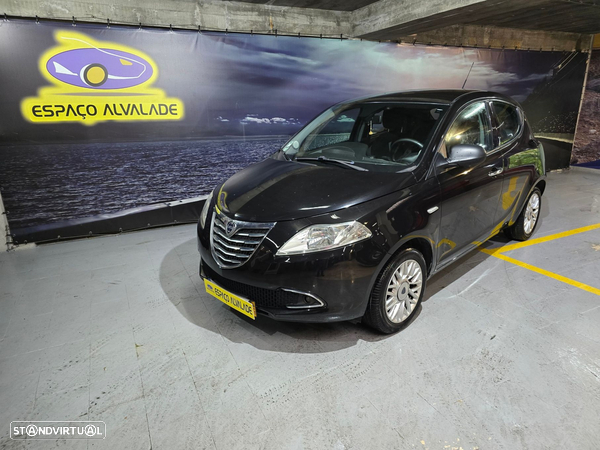 Lancia Ypsilon