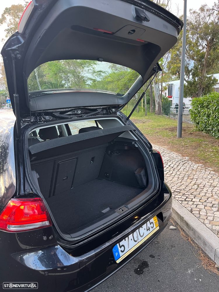 VW Golf 1.6 TDi BlueMotion Confortline - 12