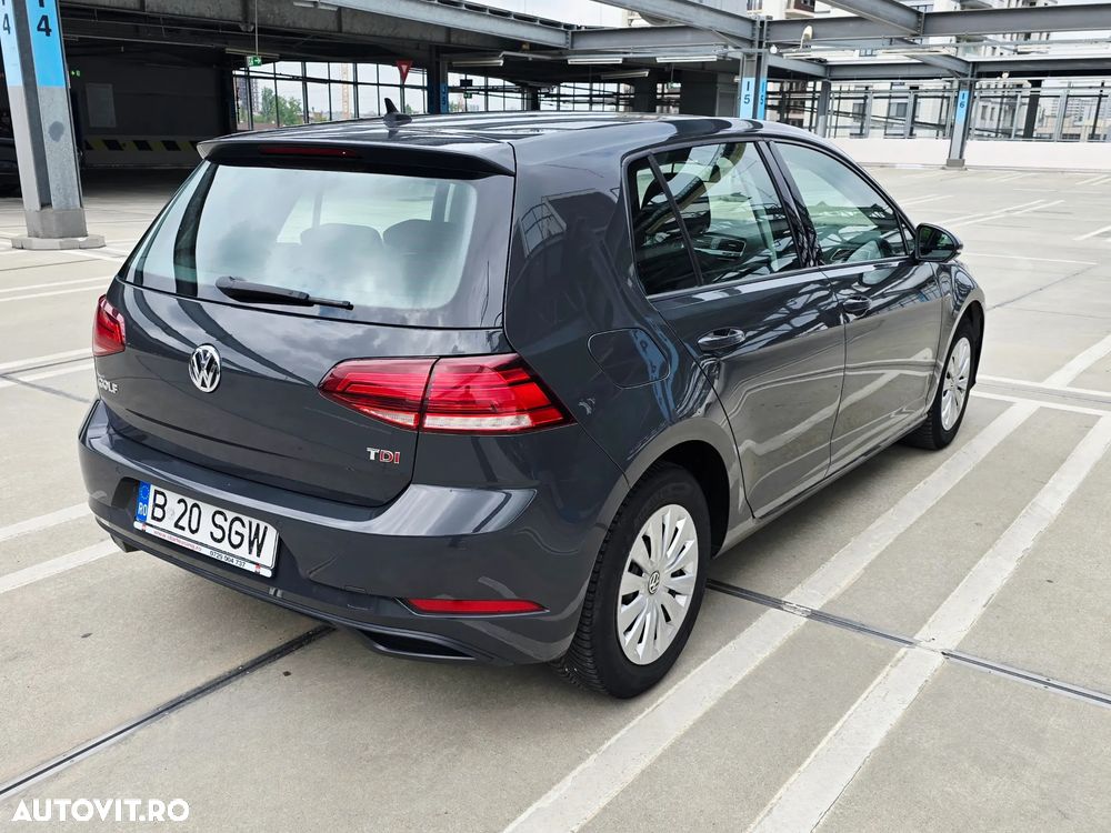 Volkswagen Golf 1.6 TDI Trendline - 6