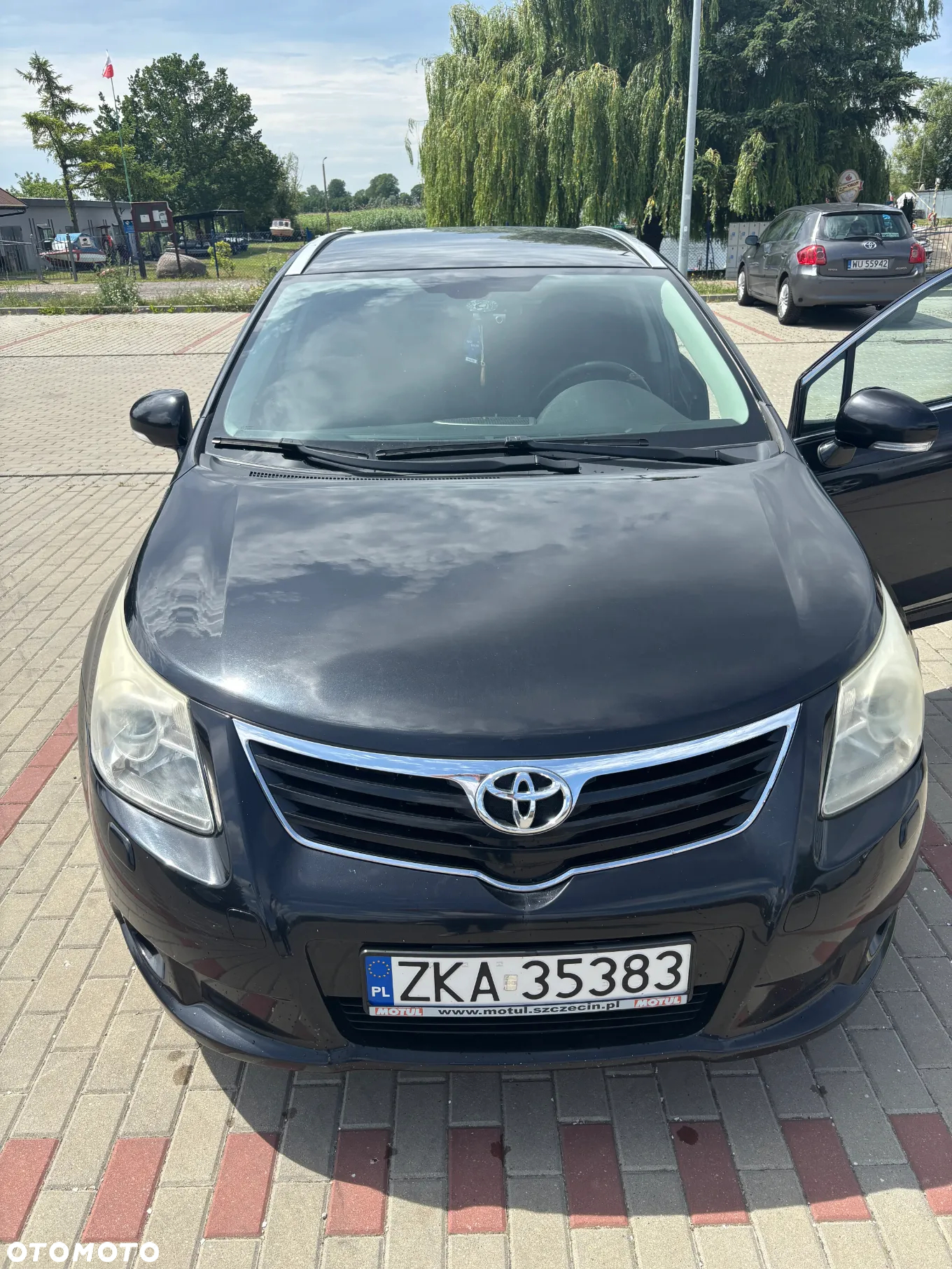 Toyota Avensis 1.8 Luna EU5 - 2