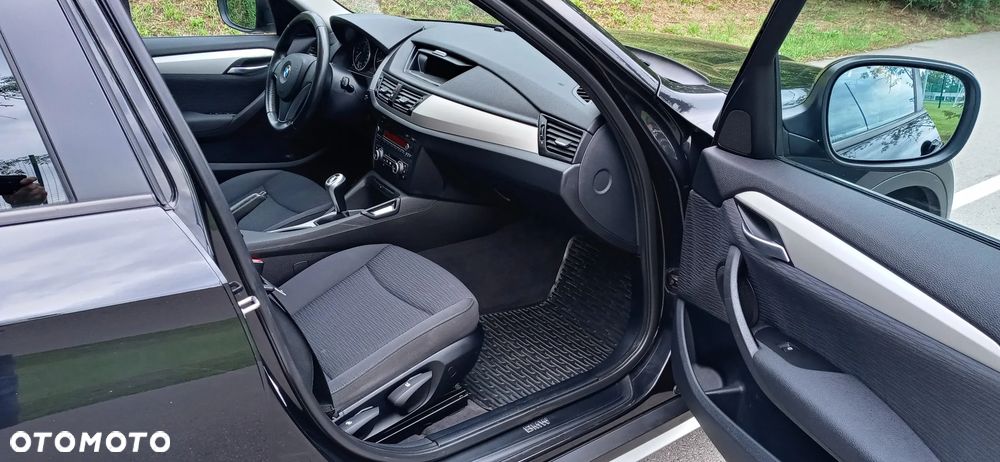 BMW X1 sDrive18i xLine - 29