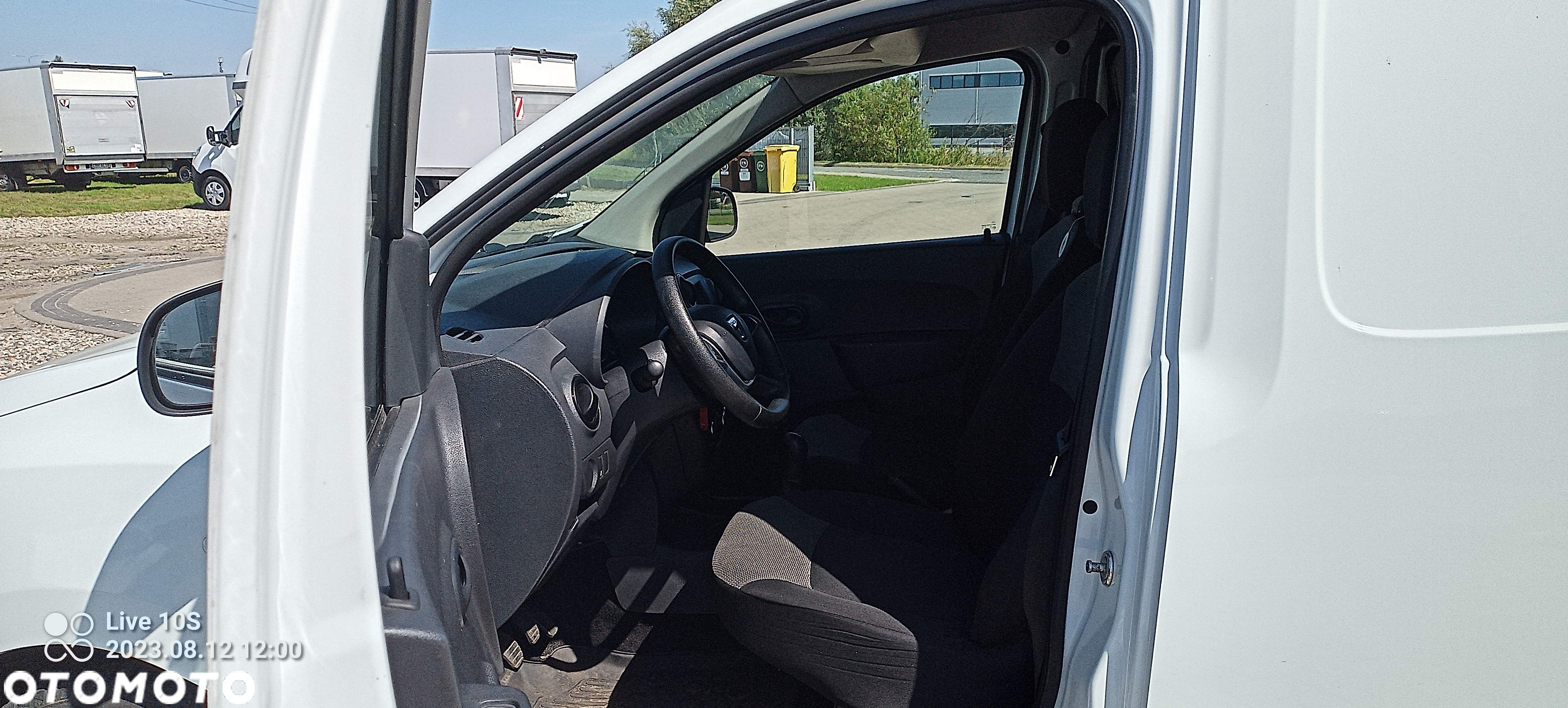 Dacia Dokker Maxi L2 Izoterma Mroźnia Chłodnia thermo King catering Salon PL - 17