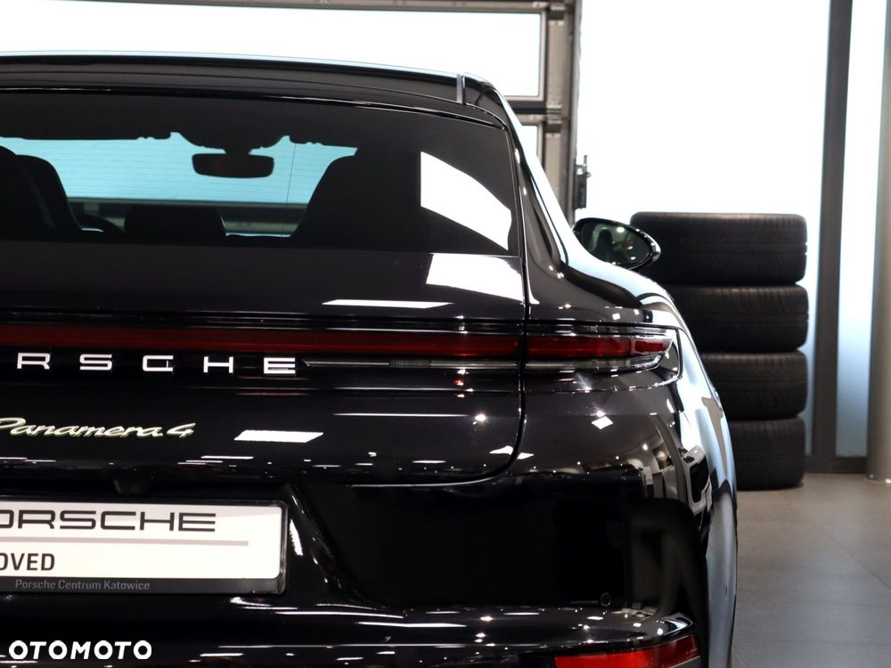 Porsche Panamera 4 E-Hybrid PHEV - 10