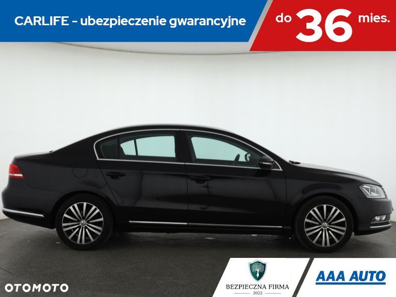 Volkswagen Passat - 8