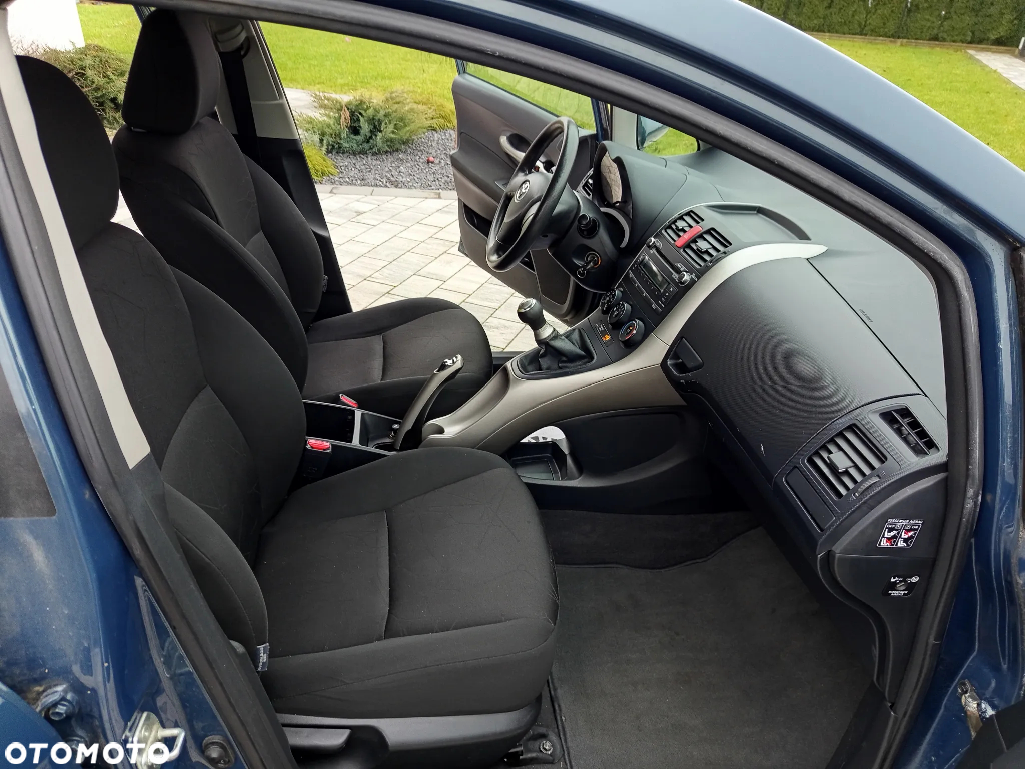 Toyota Auris 1.4 VVT-i Team - 11