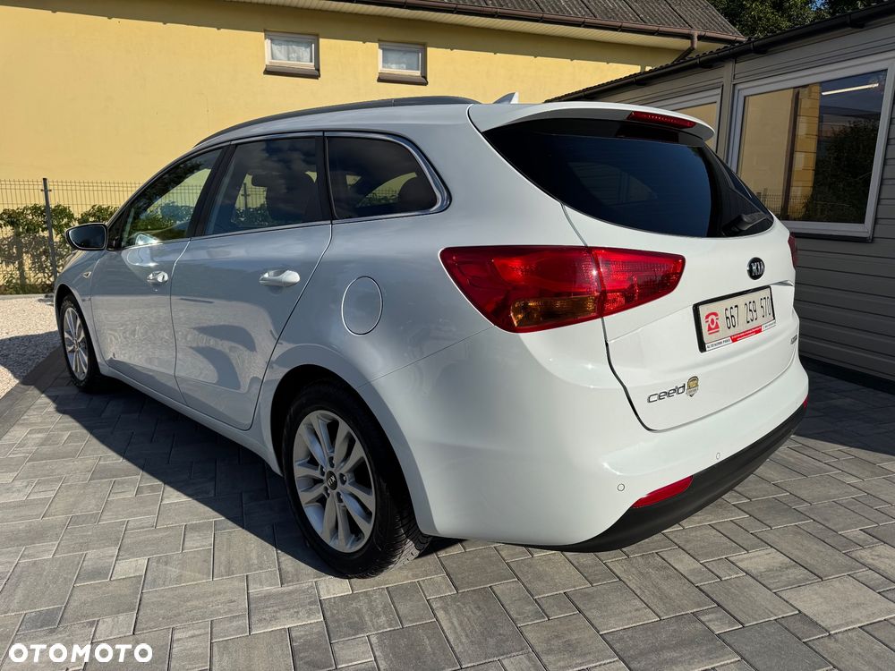 Kia Ceed 1.4 CVVT ISG Dream Team Edition - 8