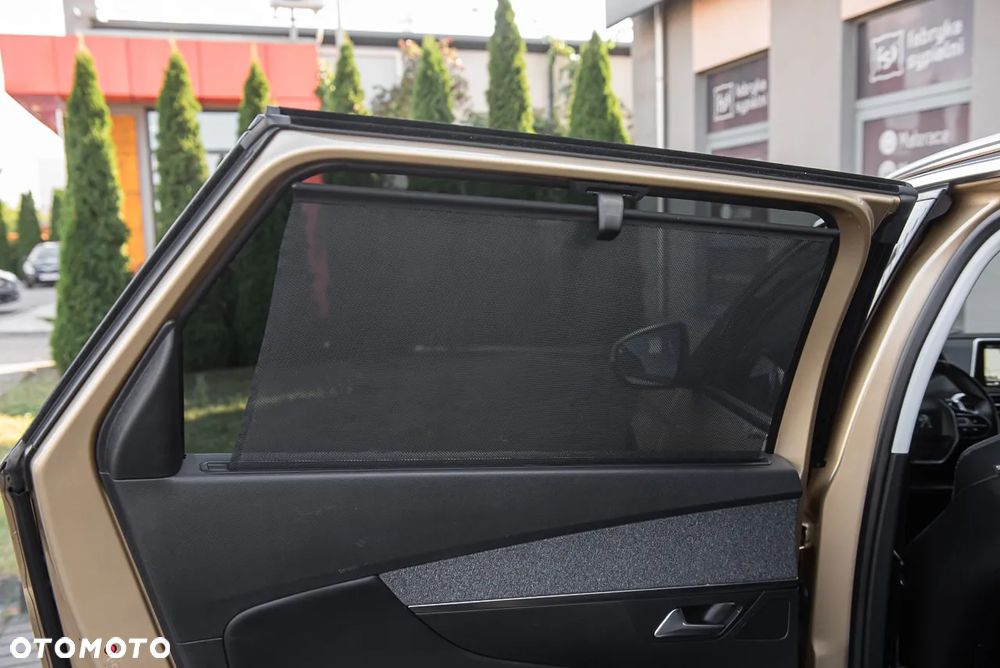 Peugeot 5008 1.6 THP Allure S&S EAT6 - 32