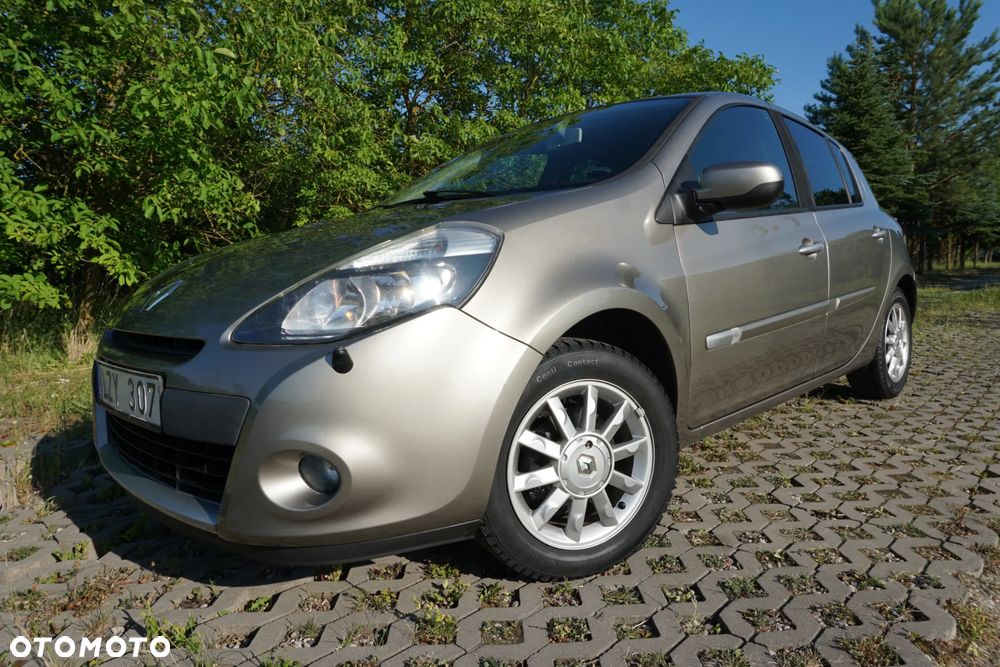 Renault Clio 1.2 16V 75 Expression - 23