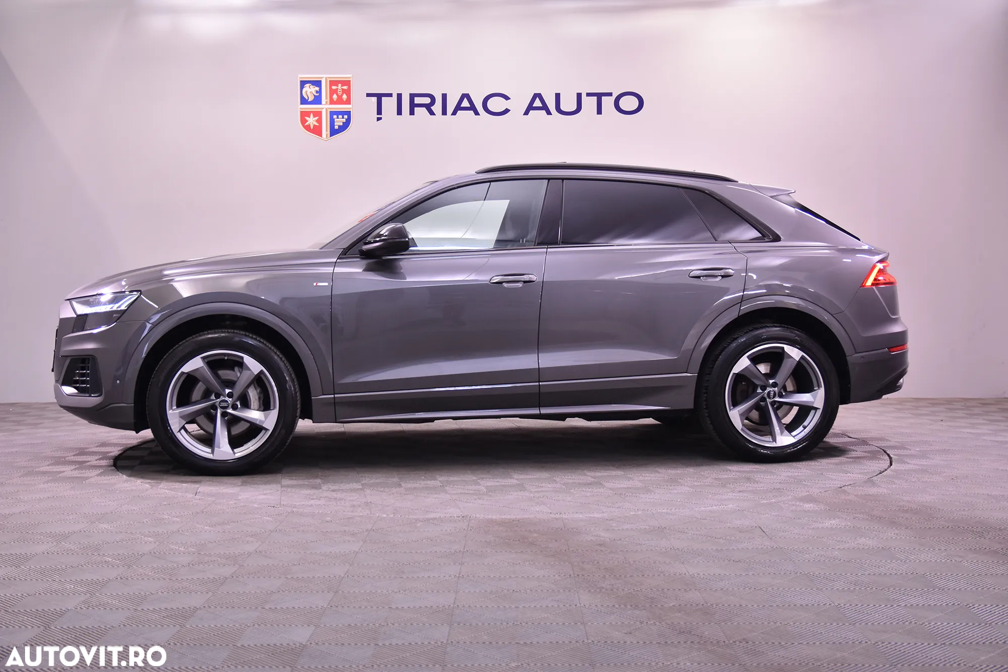 Audi Q8 - 2