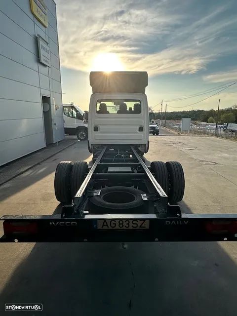 Iveco DAILY 70C18 (7200kgs 180cv pneumatica) - 3